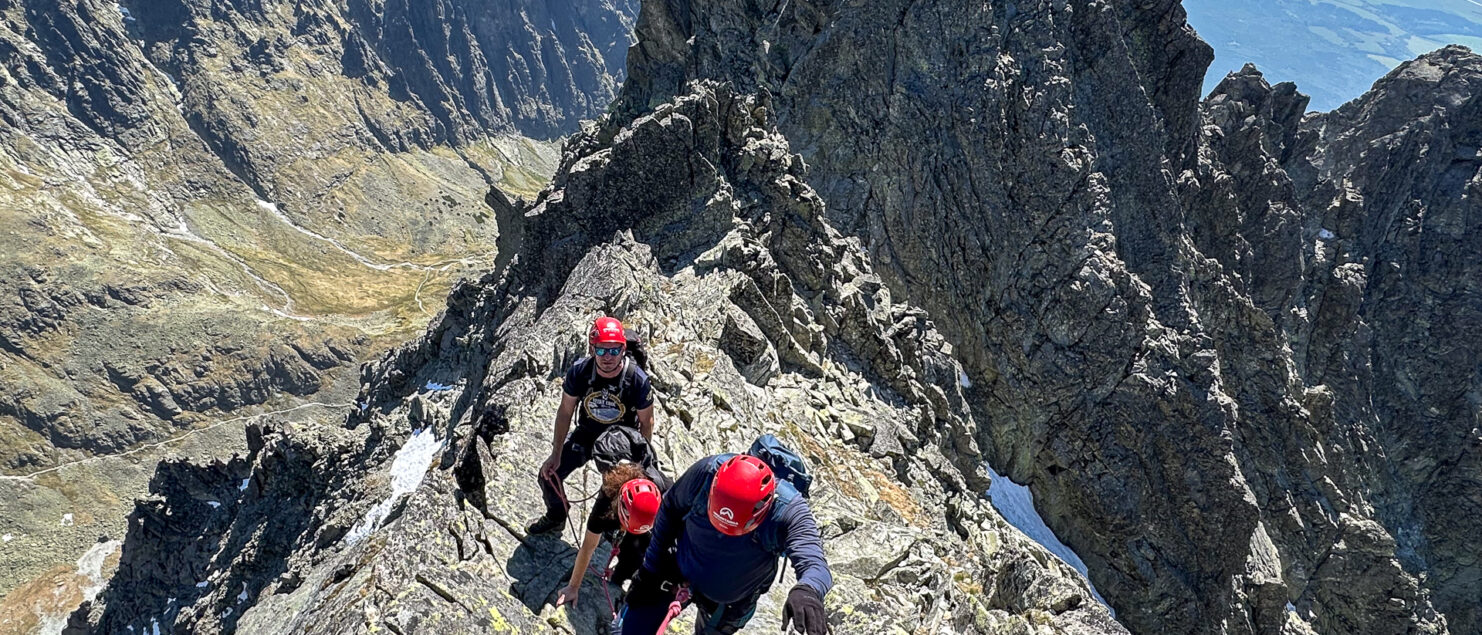 Tesne pod vrcholom Gerlachu. V pozadí Gerlachovská veža.